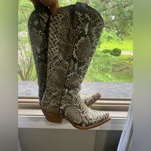 Idyllwind Snakeskin Western Boots